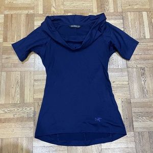 Arc’teryx top size xs